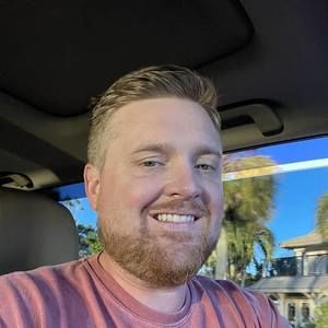 Meet your Posher, Casey